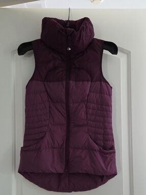 Lululemon Fluffin Awesome Maroon Quilted Down Puffer Vest Size 4